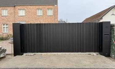 Design aluminium schuifpoort — Alken